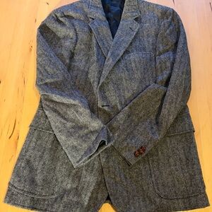 Elegant Gray Herringbone Men's Blazer